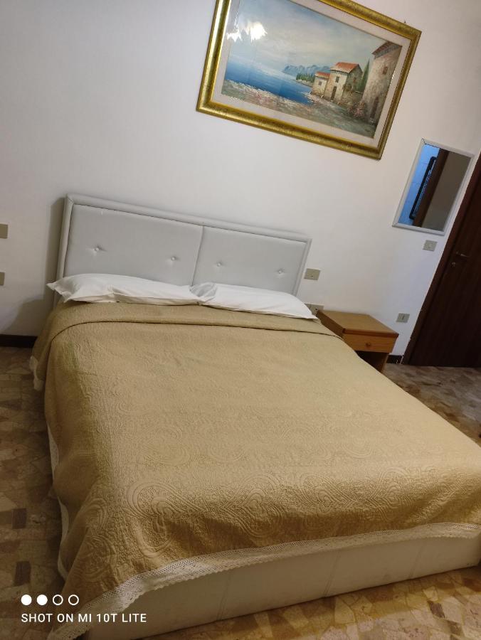 The Caponi Bros Bed & Breakfast Mestre Ngoại thất bức ảnh