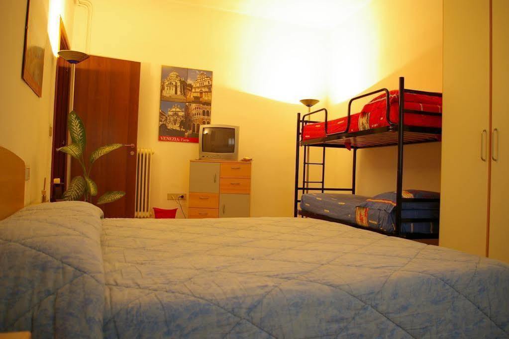 The Caponi Bros Bed & Breakfast Mestre Ngoại thất bức ảnh
